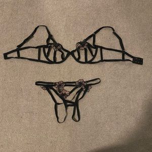 Victoria Secret Crotchless Lingerie set Never used, washed after bought